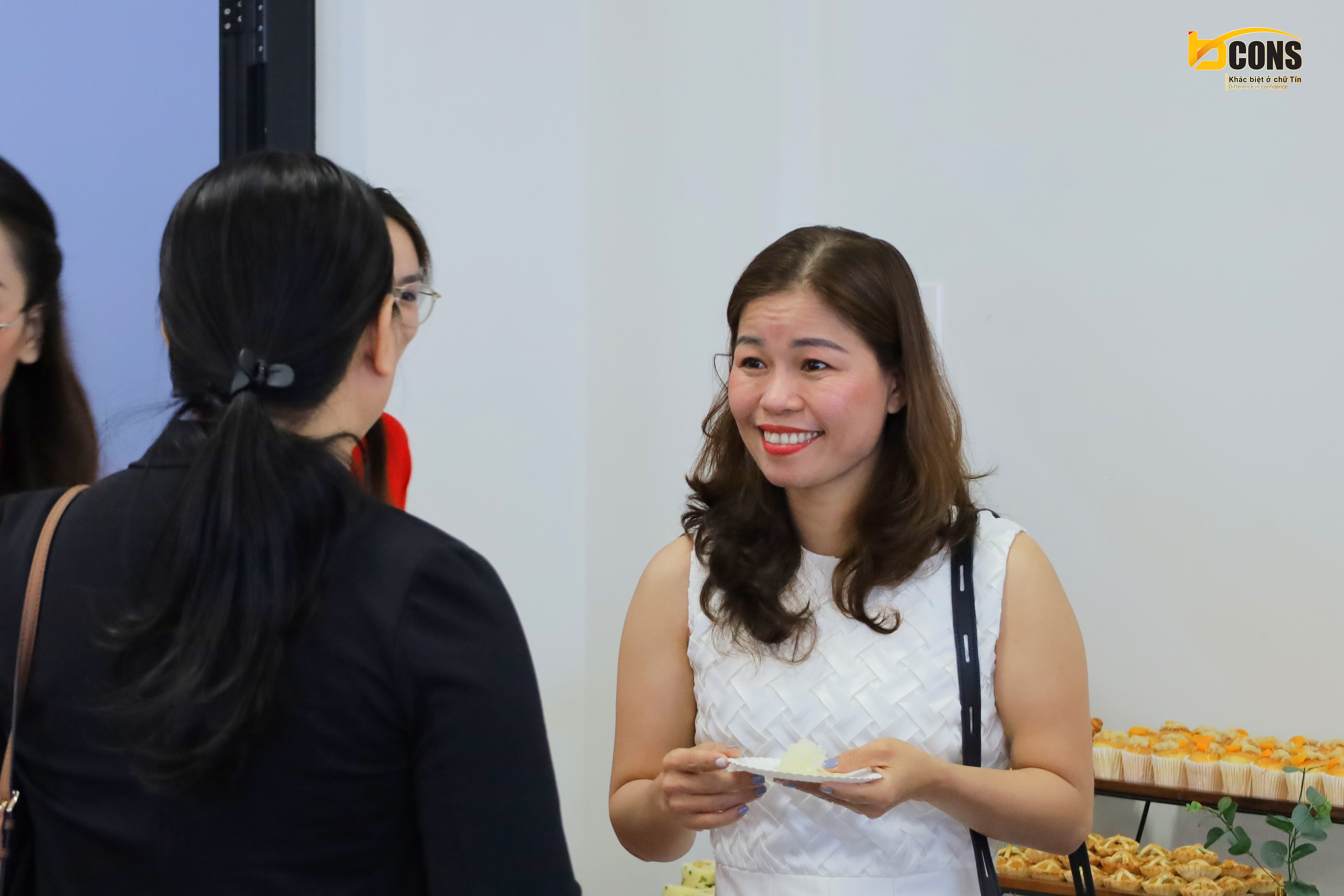 Ban lãnh đạo Tập đoàn cùng Quý đối tác thưởng tiệc trà tại sự kiện