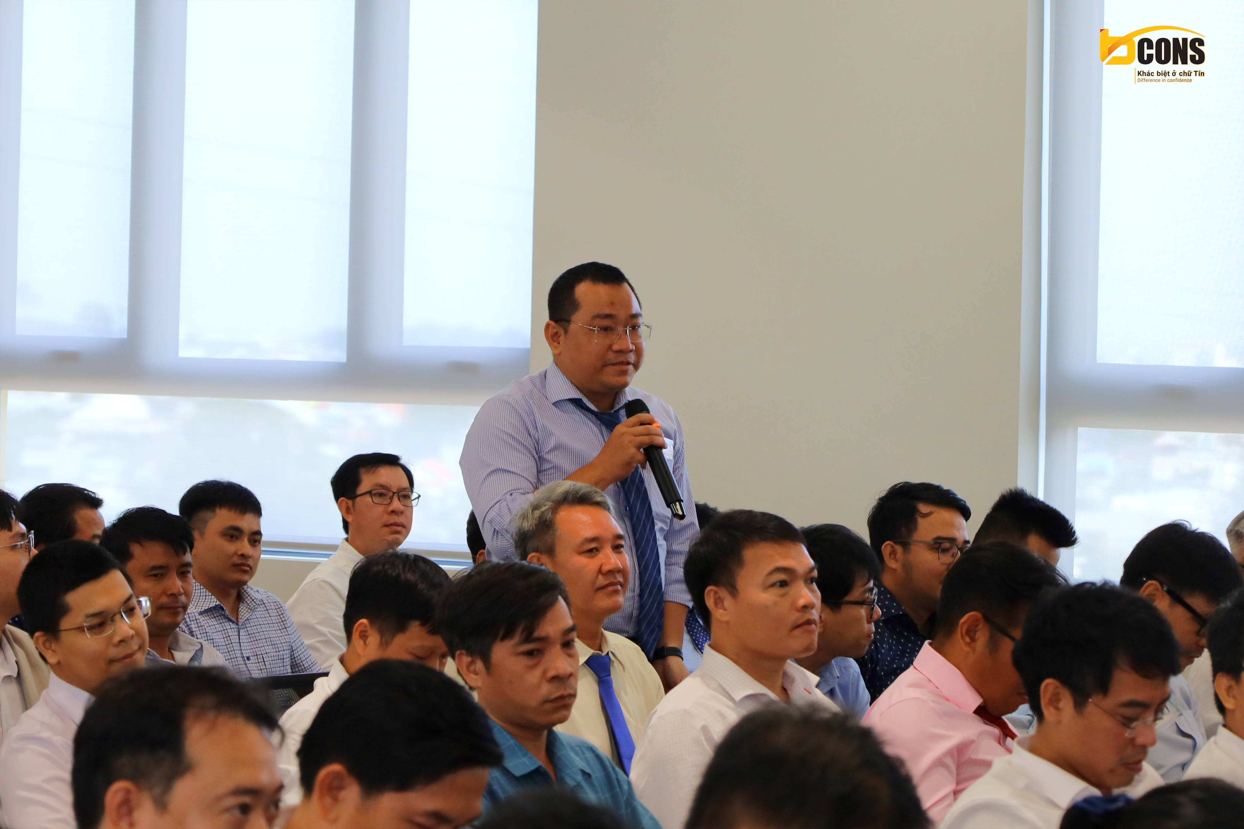 Đại diện Quý đối tác phát biểu tại buổi họp mặt